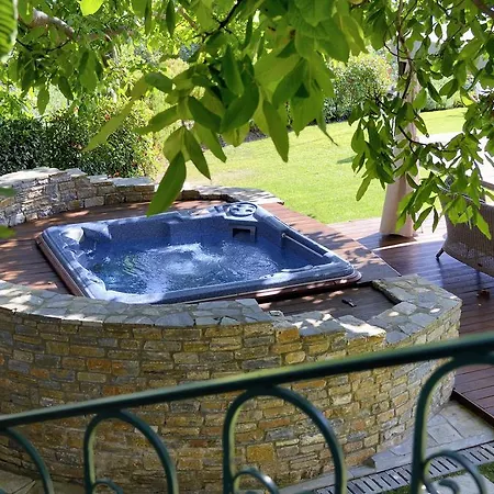 ヴィラ Kerasia Miléai